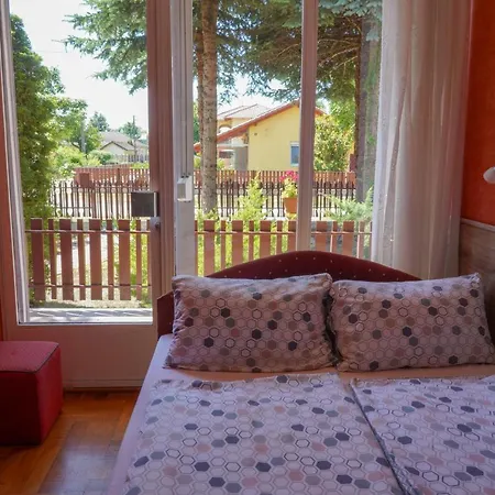 Apartment Marika Szantod
