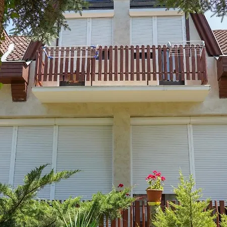 Marika Apartment Szántód