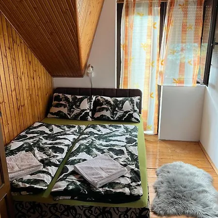 Apartment Marika Szantod